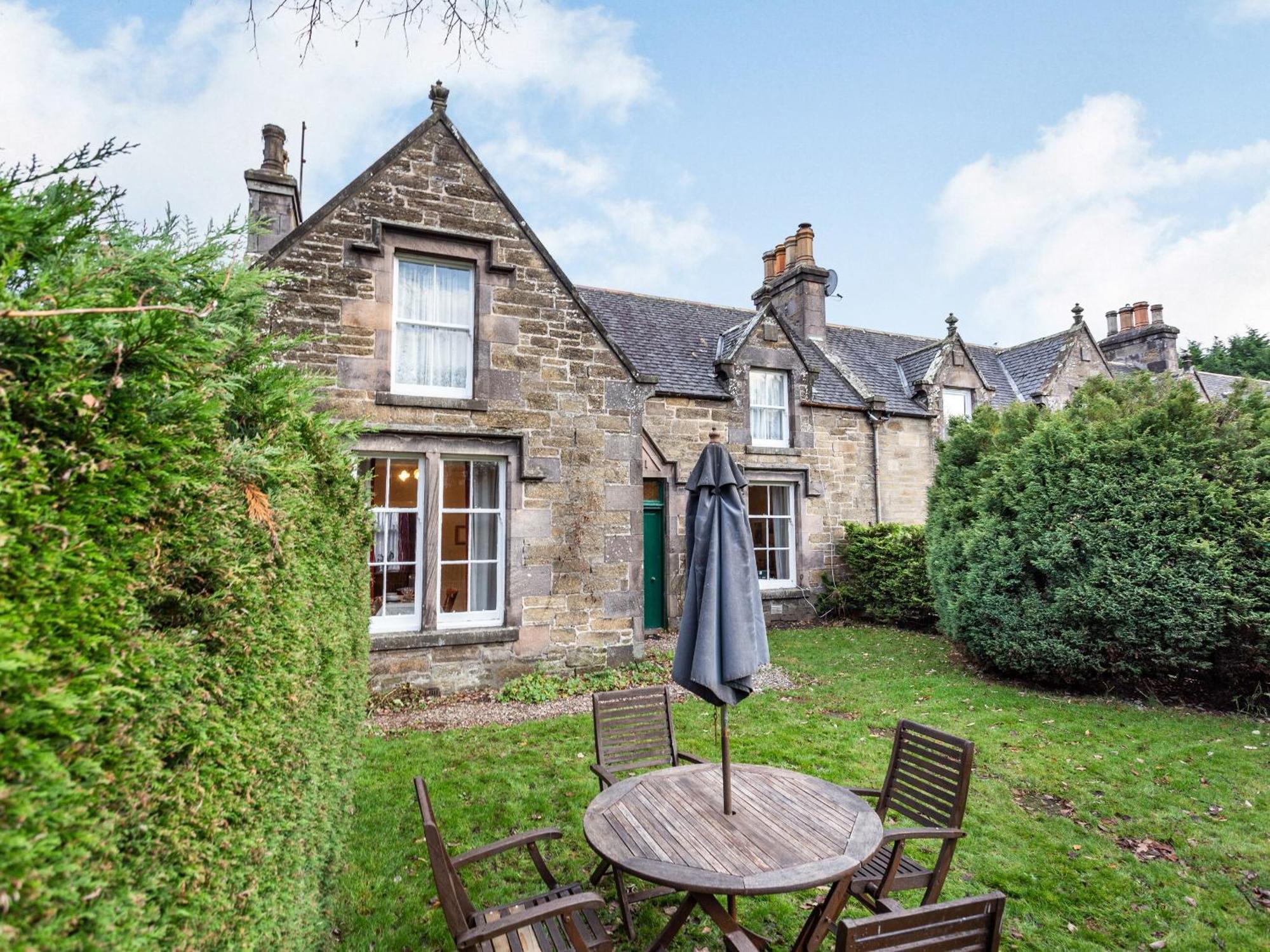 Isla Bank Cottage Keith Bagian luar foto